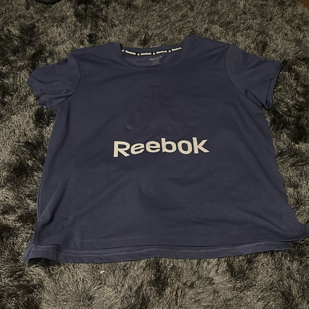 Reebok woman’s t-shirt size medium!